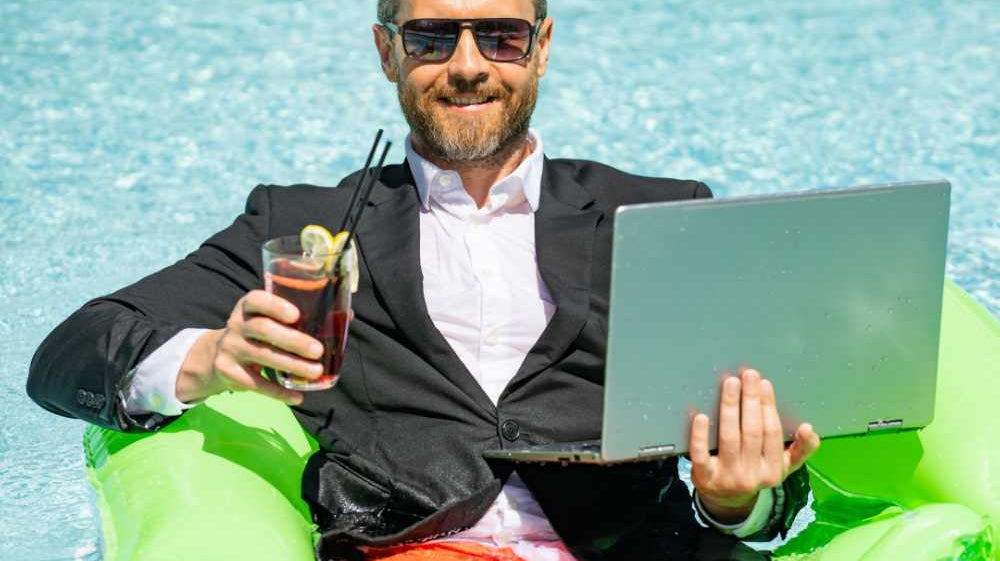 How to Style Men Chino Shorts for Business Casual - Frankster