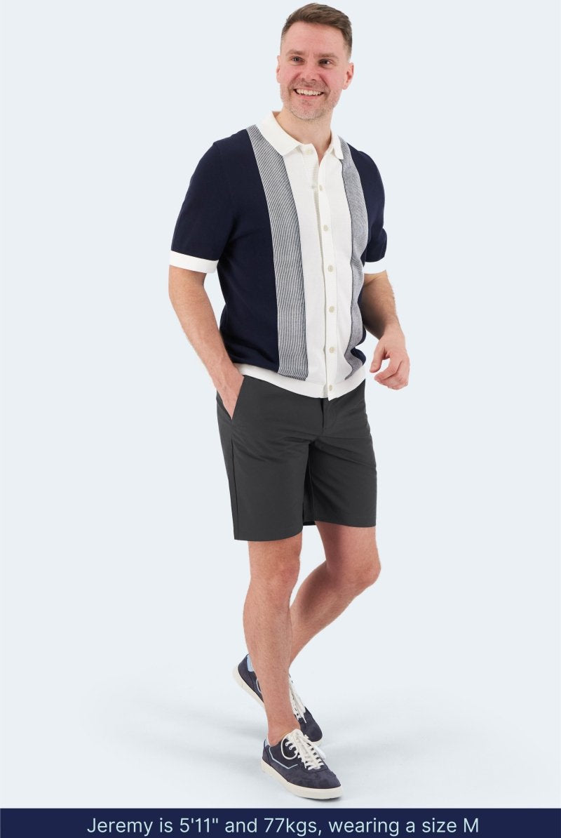 The Midnights Black Active Shorts - Full Body Shorts incl. Model size