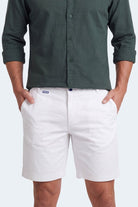 Whitecaps * The Everydays men's shorts from Frankster in crisp white cotton material featuring a comfortable fit and clean design for versatile wear.